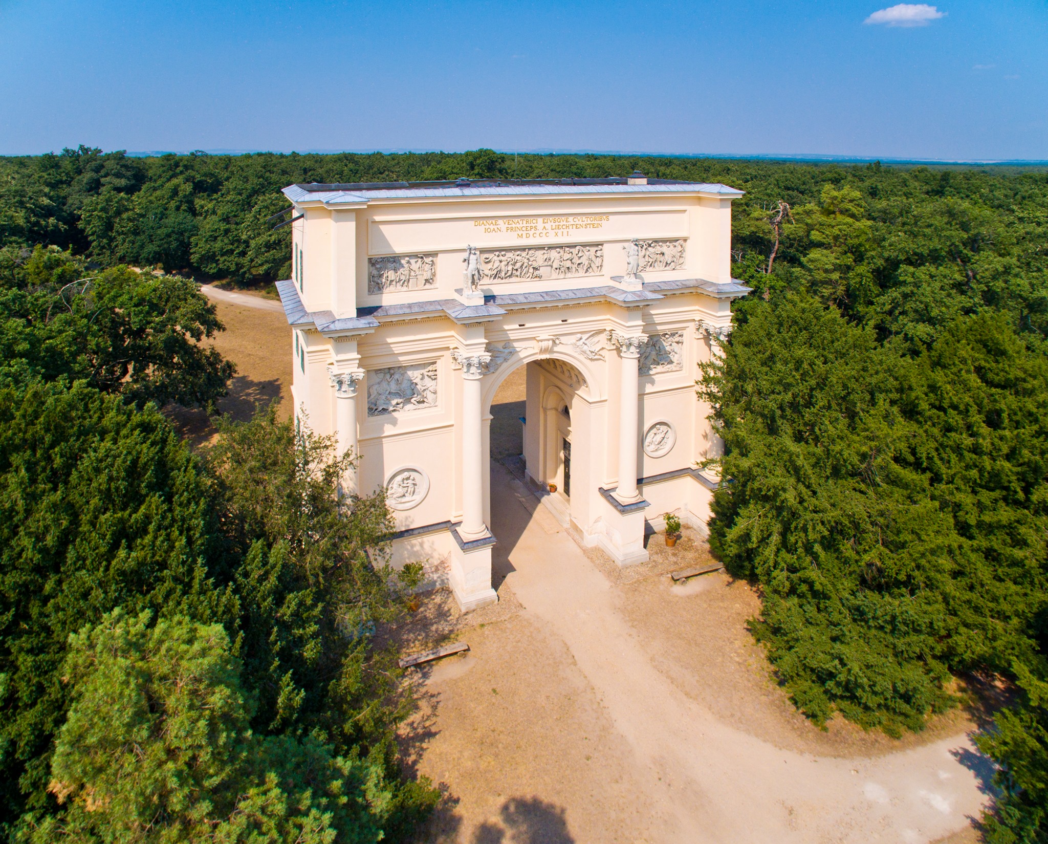 POZNÁVEJ KRAJINU ROMANTIKŮ